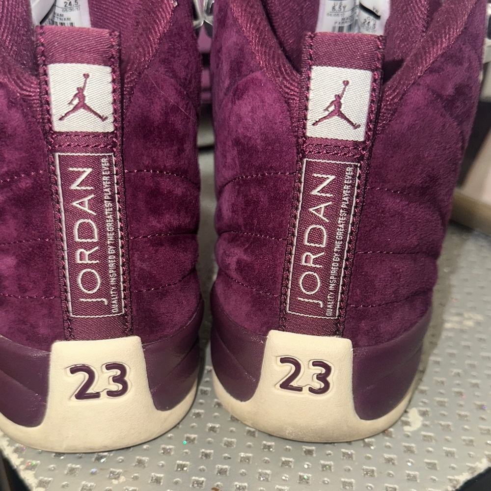 Air Jordan 12 Retro "Bordeaux" EUC - Picture 4 of 13